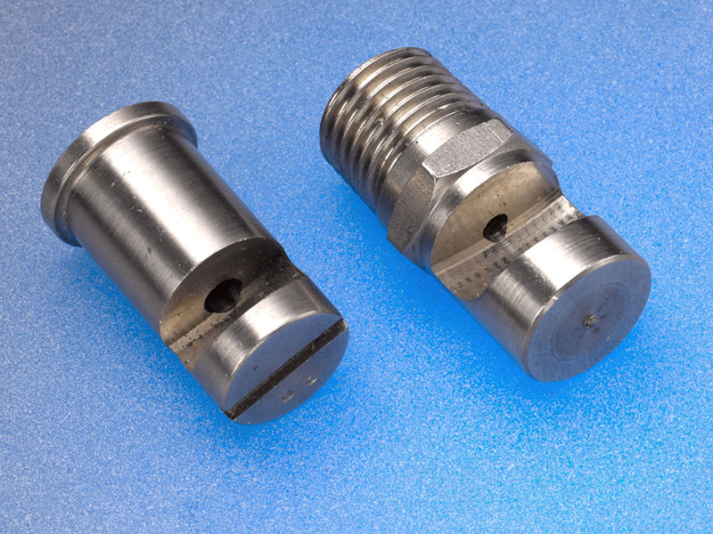 Flachstrahldüsen mit und ohne Gewinde